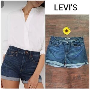 LEVI'S MID LENGH JEANS SHORTS 🌺